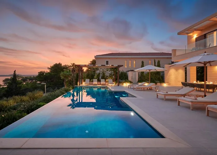 Villa Luxury Hvar Deluxe Palace 1 With Heated Pool, Gym And Sauna