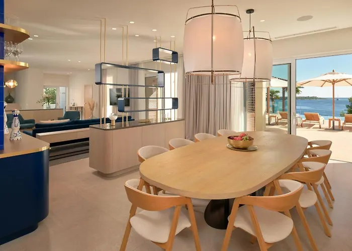 Luxury Hvar Deluxe Palace 1 With Heated Pool, Gym And Sauna Villa