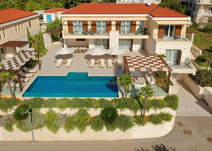 Luxury Hvar Deluxe Palace 1 With Heated Pool, Gym And Sauna Villa *