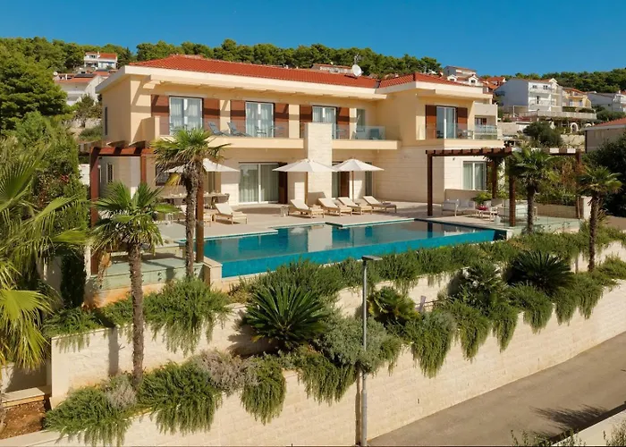 Luxury Hvar Deluxe Palace 1 With Heated Pool, Gym And Sauna Villa Hvar Town