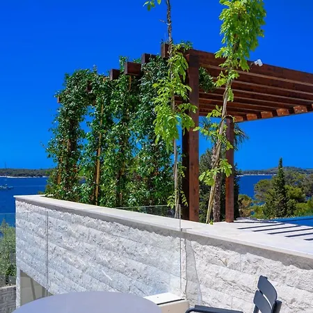 Вілла Luxury Hvar Deluxe Palace 1 With Heated Pool, Gym And Sauna Хвар