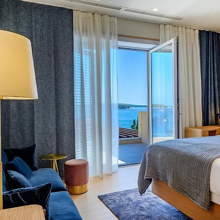 Luxury Hvar Deluxe Palace 1 With Heated Pool, Gym And Sauna
