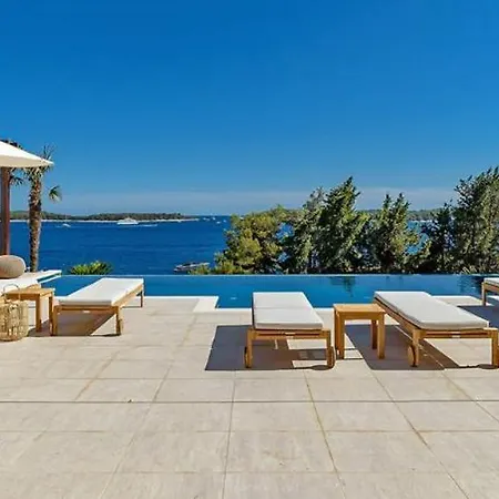 Luxury Hvar Deluxe Palace 1 With Heated Pool, Gym And Sauna