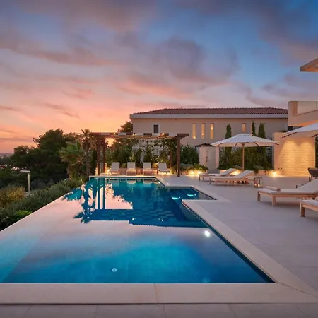 Willa Luxury Hvar Deluxe Palace 1 With Heated Pool, Gym And Sauna