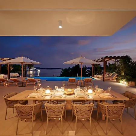 Luxury Hvar Deluxe Palace 1 With Heated Pool, Gym And Sauna