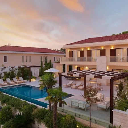 Willa Luxury Hvar Deluxe Palace 1 With Heated Pool, Gym And Sauna *