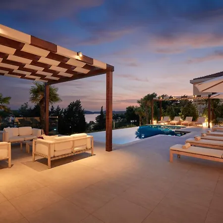 Willa Luxury Hvar Deluxe Palace 1 With Heated Pool, Gym And Sauna Hvar Town