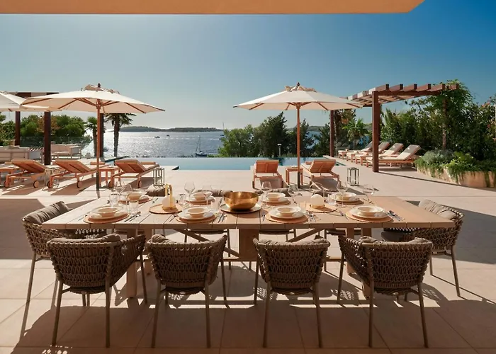 Villa Luxury Hvar Deluxe Palace 1 With Heated Pool, Gym And Sauna *