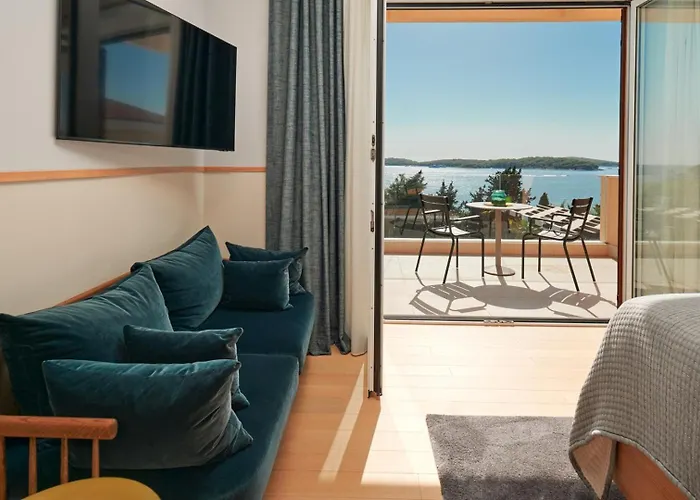 Luxury Hvar Deluxe Palace 1 With Heated Pool, Gym And Sauna