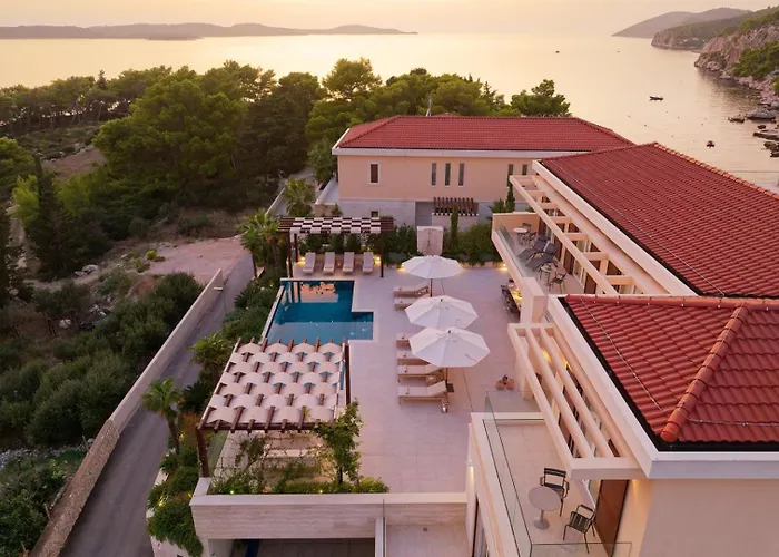 Luxury Hvar Deluxe Palace 1 With Heated Pool, Gym And Sauna * Hvar Town
