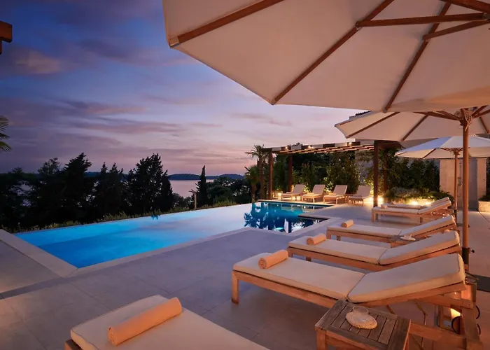 Luxury Hvar Deluxe Palace 1 With Heated Pool, Gym And Sauna Villa Hvar Town