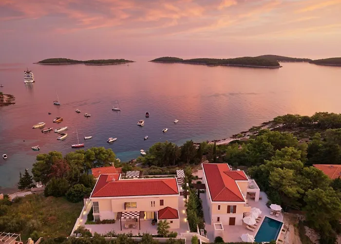 Villa Luxury Hvar Deluxe Palace 1 With Heated Pool, Gym And Sauna