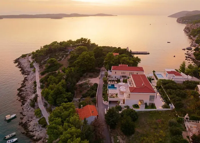 Luxury Hvar Deluxe Palace 1 With Heated Pool, Gym And Sauna Villa